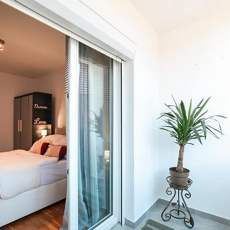 Two Bedroom Luka By Adex Travel 아파트