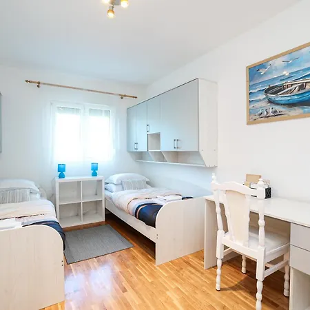 Two Bedroom Luka By Adex Travel * 자다르